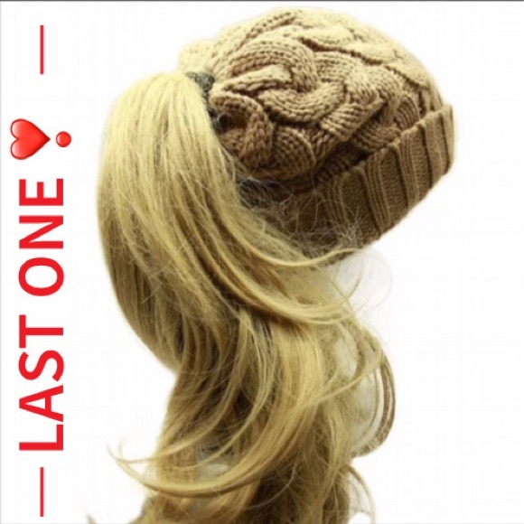 Accessories - Tan cable knit Ponytail Beanie